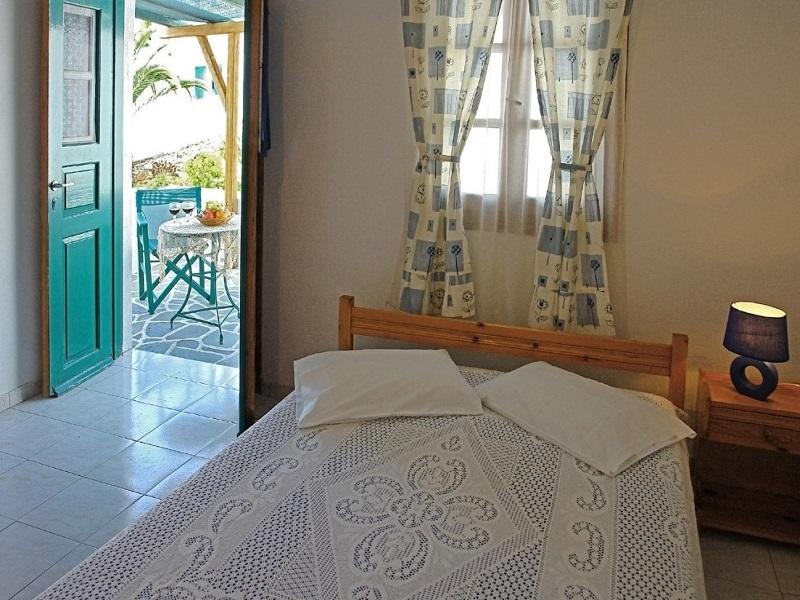 Irene Rooms Folegandros Island ภายนอก รูปภาพ